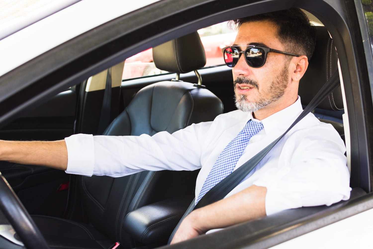 chauffeur, chauffeur service dubai, chauffeur driver, chauffeur service, luxury chauffeur service dubai, private chauffeur, dubai chauffeur service, chauffeur service in dubai.